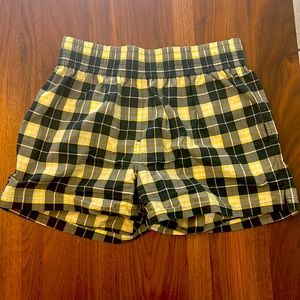 Burberry Plaid Shorts, size 4